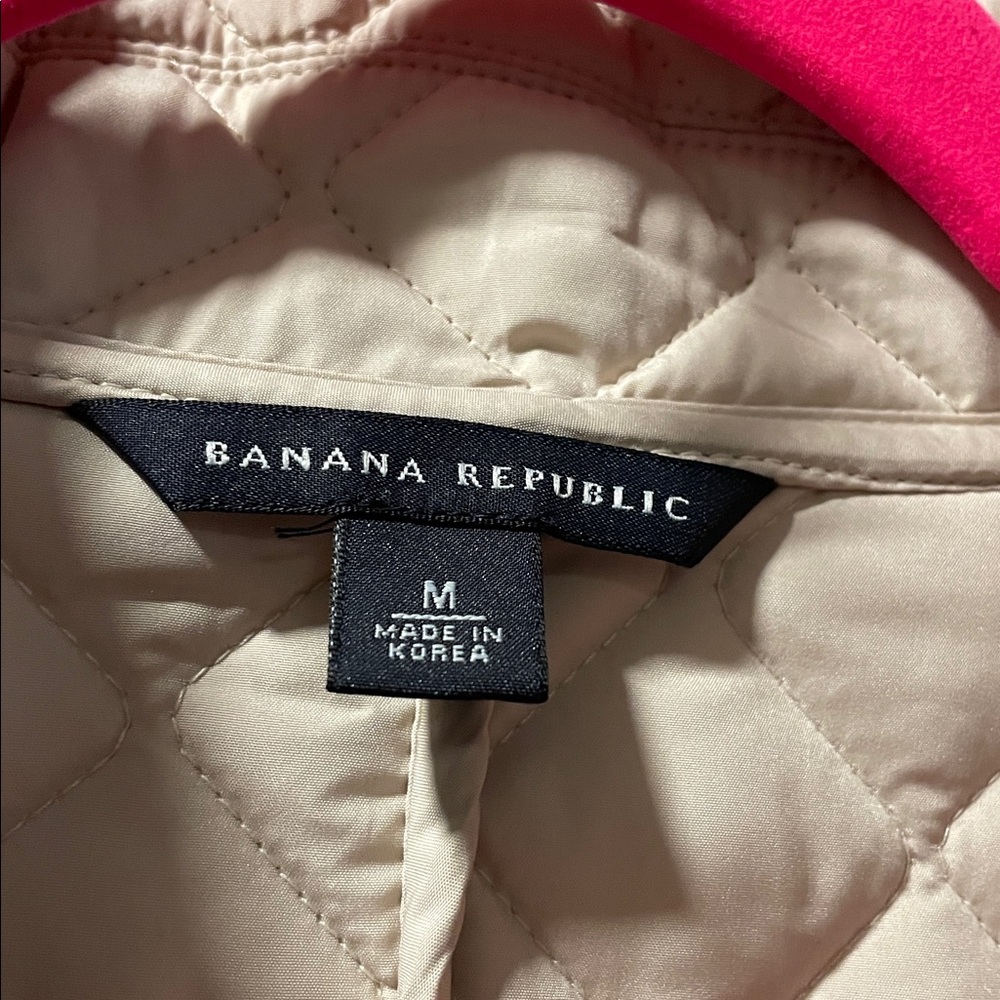 Banana Republic BR Quilted
Puffer Jacket Lightweight Softshell Ivory - Picture 4 of 10